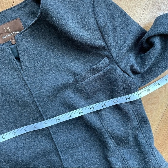 Melanie Lyne Grey Collarless Belted Blazer - Picture 11 of 14